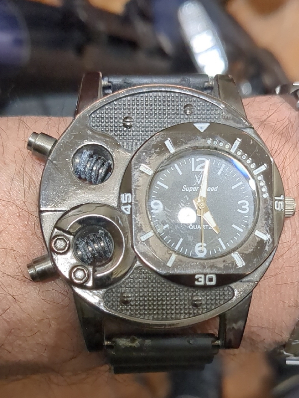 Men's Black Metal Quartz Watch